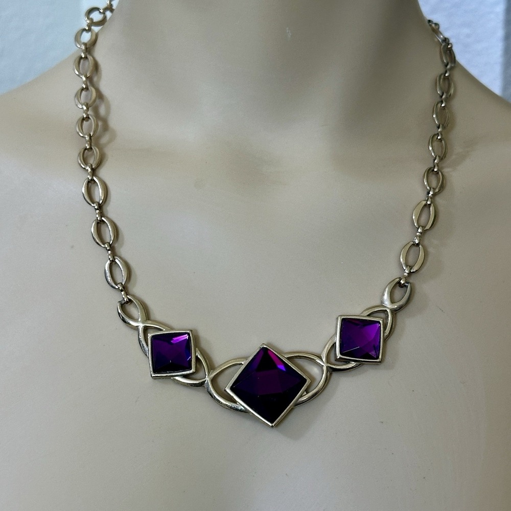 VTG Park Lane Accent Necklace 18 Inch Purple‎ Square Facet Glass Bib Gold Signed
